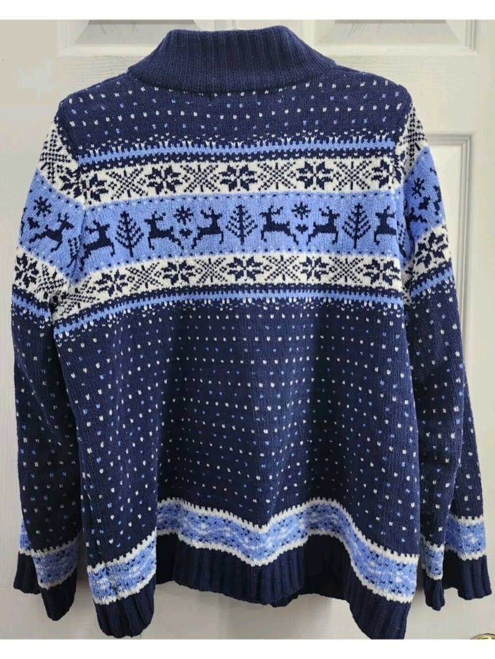 Reindeer Snowflake Themed Zippered Cardigan Women's L/XL Blue - Picture 2 of 7